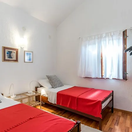 One-bedroom In *